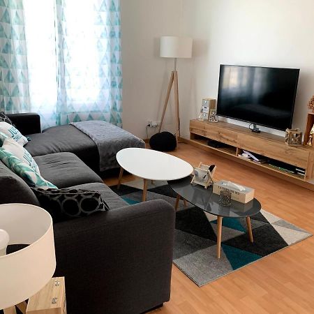Appartement Cosy à quelques minutes du Centre Châlons-en-Champagne Esterno foto