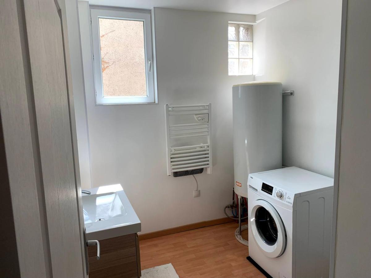 Appartement Cosy à quelques minutes du Centre Châlons-en-Champagne Esterno foto